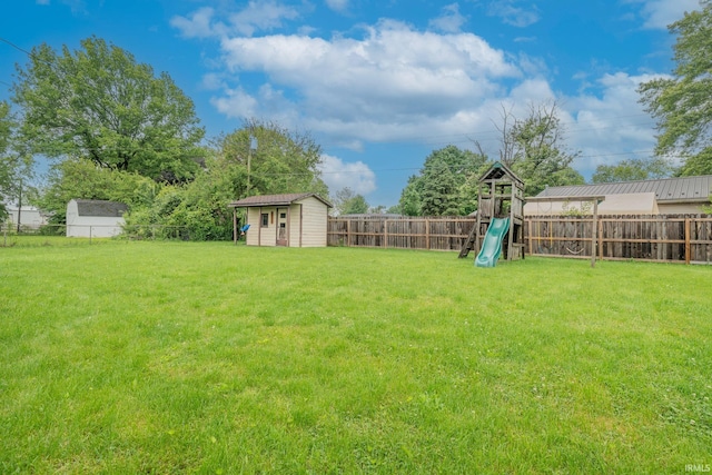2305 S Dixon Rd, Kokomo, IN 46902 - view of yard featuring a playground