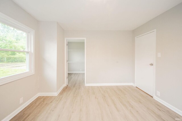 2726 Apache Dr, Anderson, IN 46012 - spare room featuring light wood-style floors and baseboards