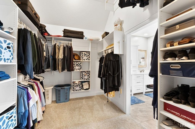 2696 Maraquita Ct, Fort Wayne, IN 46845 - spacious closet featuring light carpet