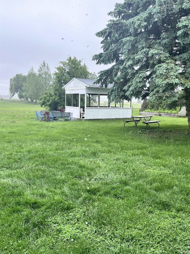 12537 E 340 S, Greentown, IN 46936 - view of grassy yard