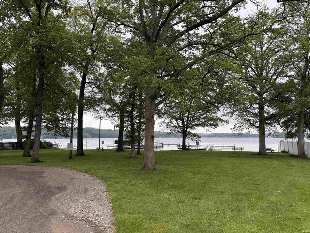 37 Ems D22A Ln, Syracuse, IN 46567 - view of yard with a water view