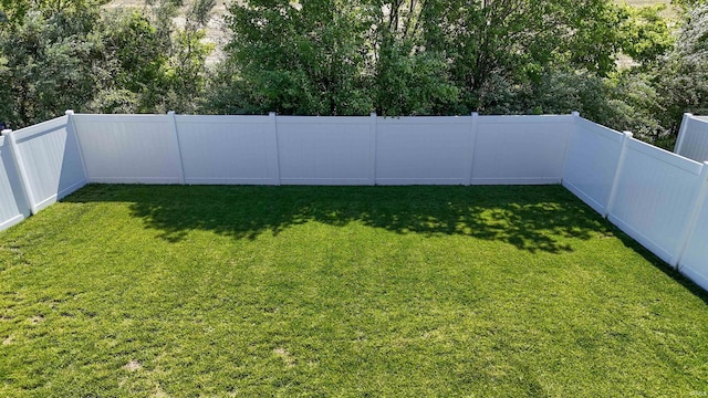 3244 Ashdon Dr, Newburgh, IN 47630 - view of yard