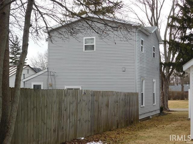 225 N Parker Ave, Albany, IN 47320 - view of side of home