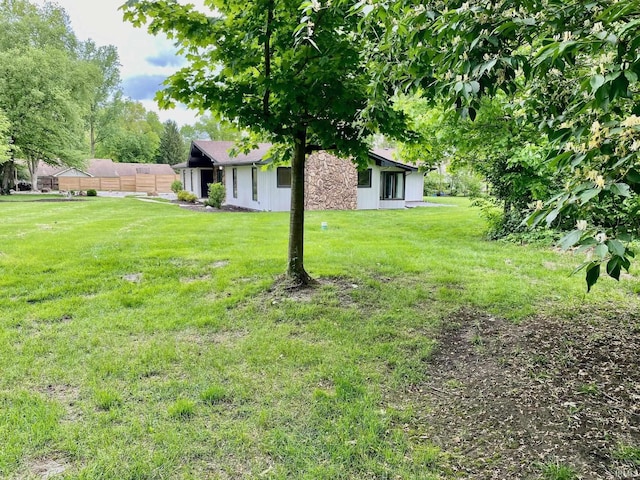 4605 Merriam Park Dr, Fort Wayne, IN 46816 - view of grassy yard
