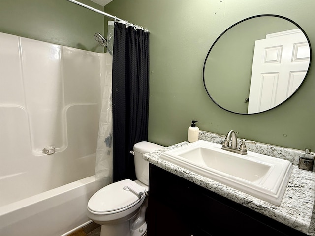 310 Main St, Lagro, IN 46941 - full bath featuring vanity, toilet, and shower / tub combo with curtain