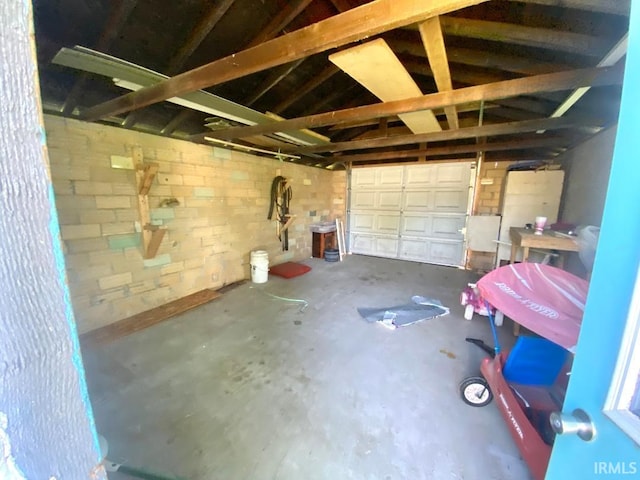 589 2nd St NW, Linton, IN 47441 - view of garage
