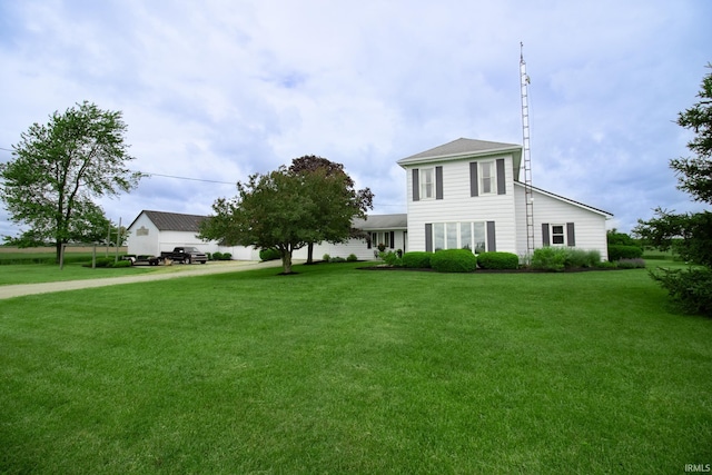 6064 E 300 N, Union City, IN 47390 - colonial house with a front yard