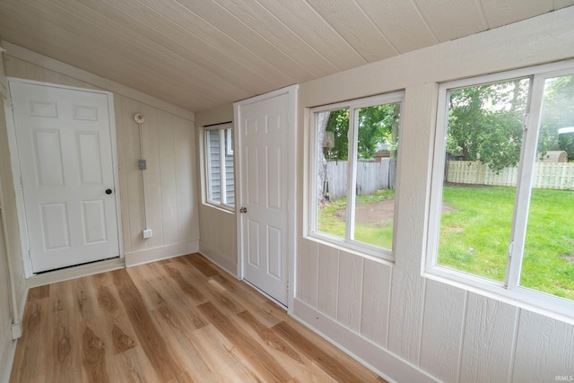 515 W Crawford St, Elkhart, IN 46514 - unfurnished sunroom with plenty of natural light and lofted ceiling