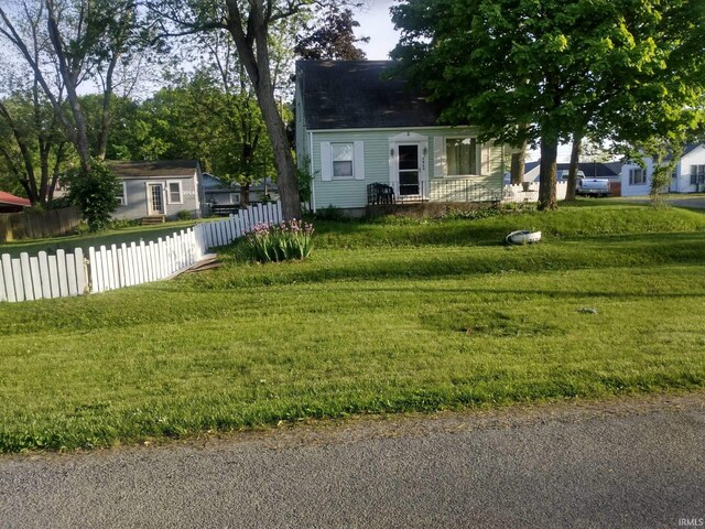 3902 Grayston Ave, Fort Wayne, IN 46806 - view of yard