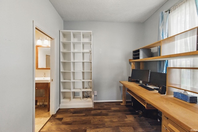2000 Vinton St, Lafayette, IN 47904 - home office featuring dark wood finished floors and a textured ceiling