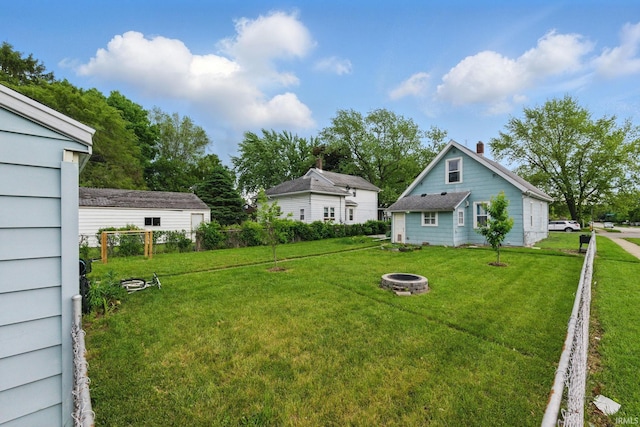 2000 Vinton St, Lafayette, IN 47904 - view of yard with a fire pit