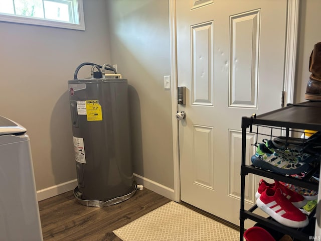 1264 W Greenbriar Dr, Washington, IN 47501 - utilities featuring water heater and washer / dryer