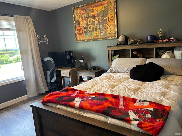 1264 W Greenbriar Dr, Washington, IN 47501 - bedroom with wood finished floors and baseboards