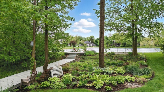 2814 Meadow Strm, Fort Wayne, IN 46825 - surrounding community with a water view and view of scattered trees