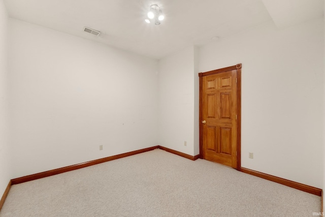 2519 Knightsbridge Dr, Fort Wayne, IN 46815 - empty room featuring light carpet and baseboards