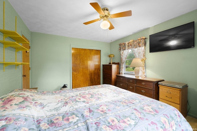 213 S Clark St, Auburn, IN 46706 - bedroom with a ceiling fan