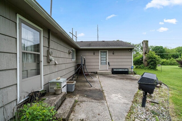 213 S Clark St, Auburn, IN 46706 - view of patio with grilling area