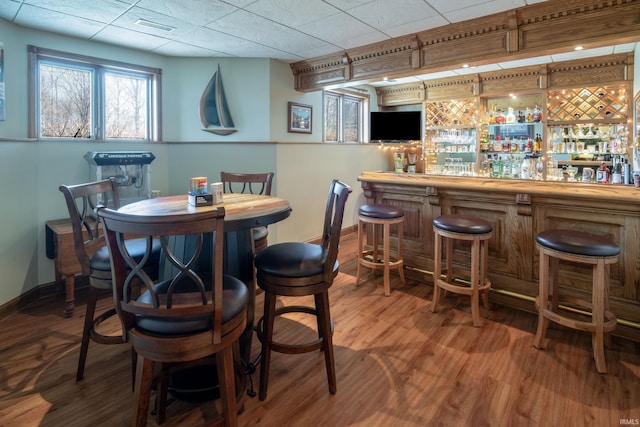 2525 Ladue Cv, Fort Wayne, IN 46804 - indoor dry bar with baseboards and wood finished floors