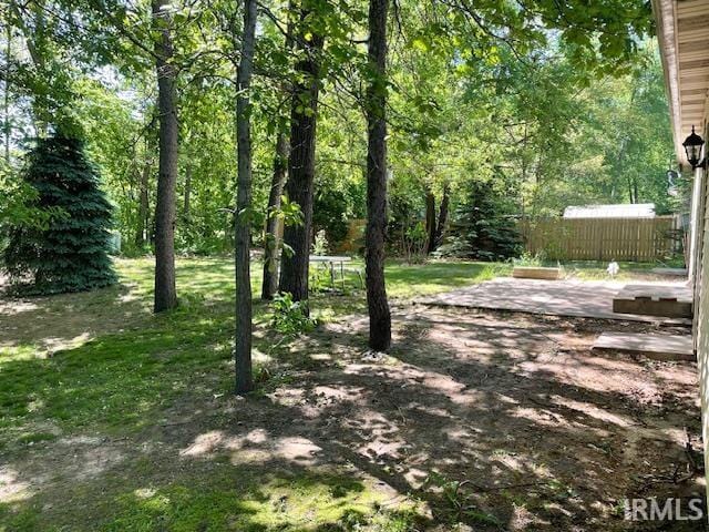 56862 Pomona St, Elkhart, IN 46516 - view of yard with a patio area