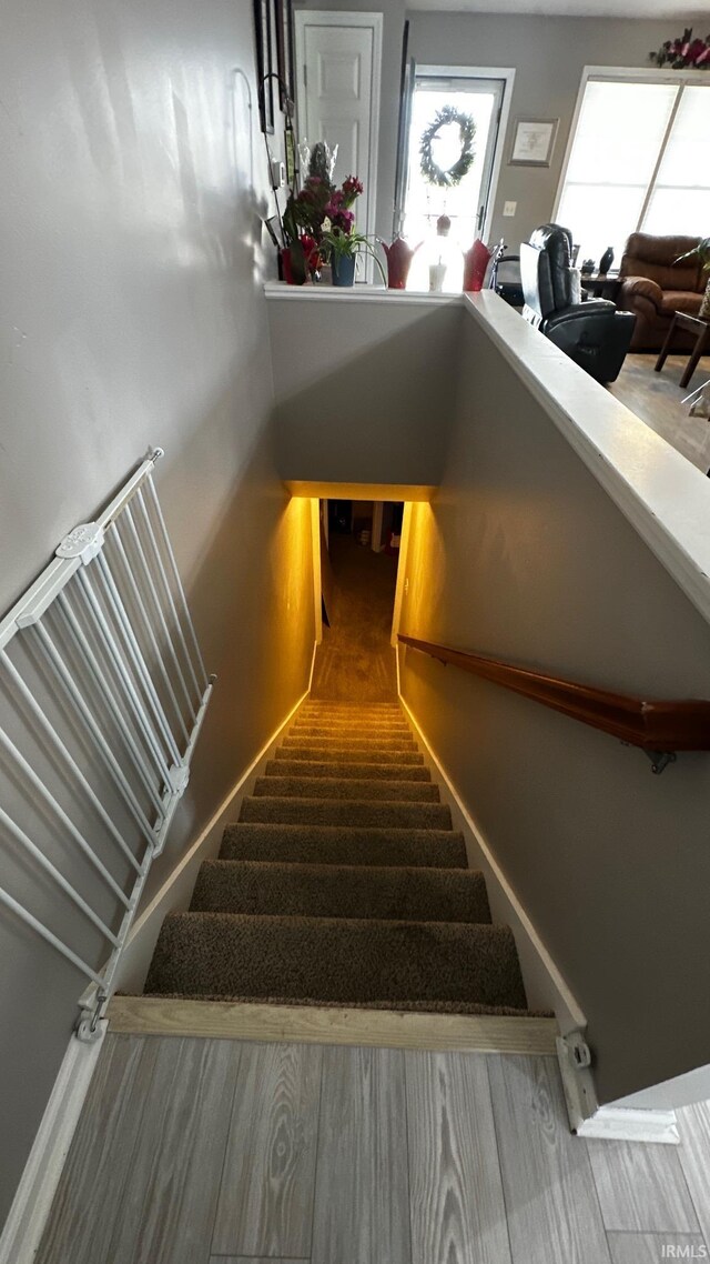 1237 Northstone Rd, Goshen, IN 46526 - view of staircase