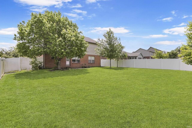 3746 Rolling Rock Dr, Evansville, IN 47711 - view of yard