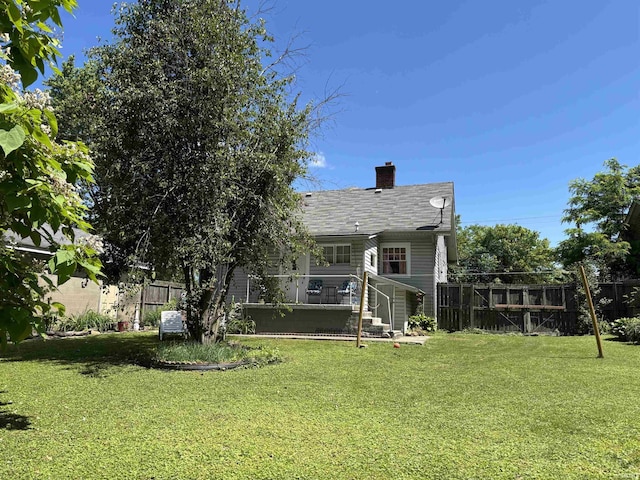 451 Miller Ave, Clarksville, IN 47129 - back of property with a chimney