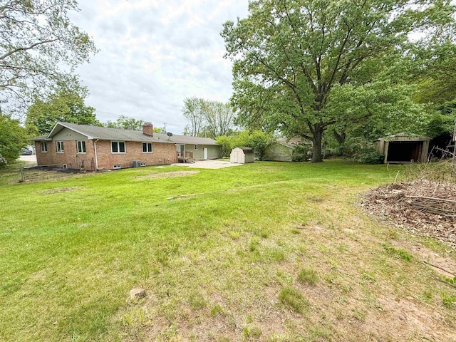 22073 County Road 10 W, Elkhart, IN 46514 - view of yard with a patio area