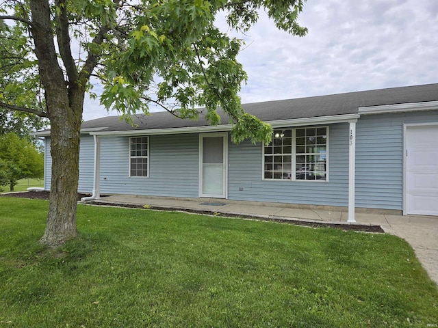 103 Adams Cts, Ashley, IN 46705 - single story home featuring a front yard