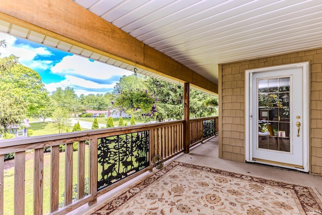 501 W Fox Lake Rd, Angola, IN 46730 - view of balcony