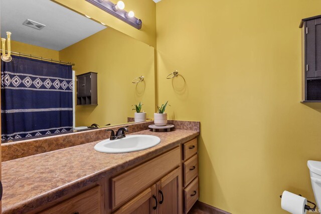 612 E Dunn Rd, New Carlisle, IN 46552 - full bath featuring vanity and toilet