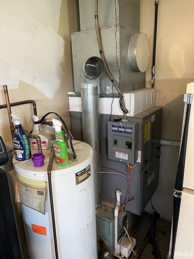 7109 W 100 S, Wabash, IN 46992 - utility room featuring water heater