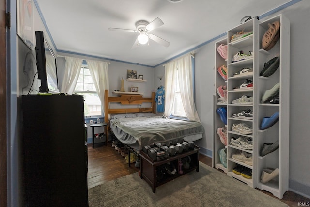 2215 Kensington Blvd, Fort Wayne, IN 46805 - bedroom featuring wood finished floors and a ceiling fan