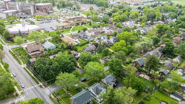 2215 Kensington Blvd, Fort Wayne, IN 46805 - aerial view of property and surrounding area featuring nearby suburban area