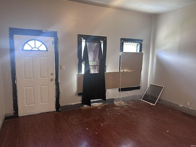 909 W Maryland St, Evansville, IN 47710 - entrance foyer with wood finished floors and baseboards