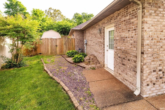 105 Temple Dr, Newburgh, IN 47630 - view of yard with a gate