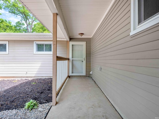 2834 Inwood Dr, Fort Wayne, IN 46815 - view of property entrance