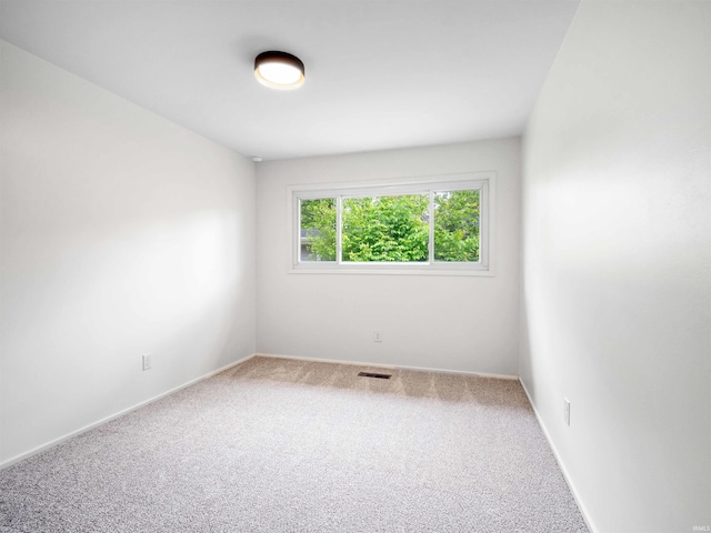 2834 Inwood Dr, Fort Wayne, IN 46815 - unfurnished room with carpet and baseboards