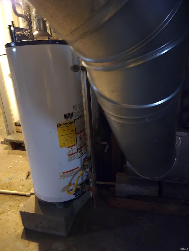 910 Ridgeway Ave, Vincennes, IN 47591 - utilities with gas water heater