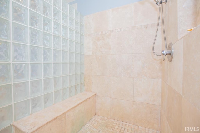 4288 Windhill Ln, Newburgh, IN 47630 - full bath featuring a tile shower