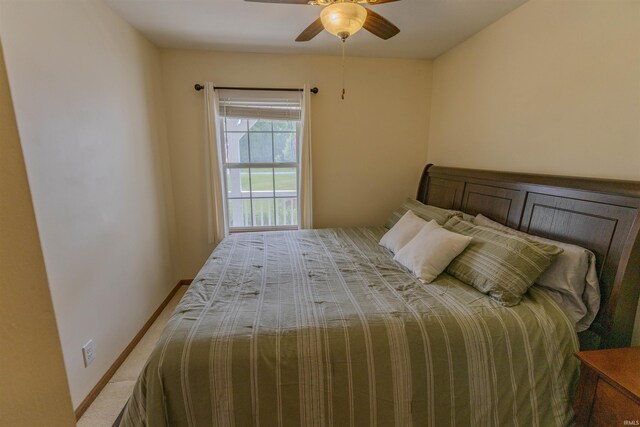 5212 E 600 S, Lafayette, IN 47909 - bedroom with baseboards and a ceiling fan