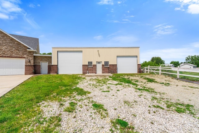 2395 S 400 St W, Warsaw, IN 46580 - view of outdoor structure featuring a garage