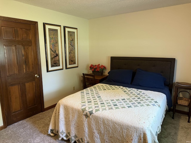 2807 Avondale Rd, Vincennes, IN 47591 - view of carpeted bedroom