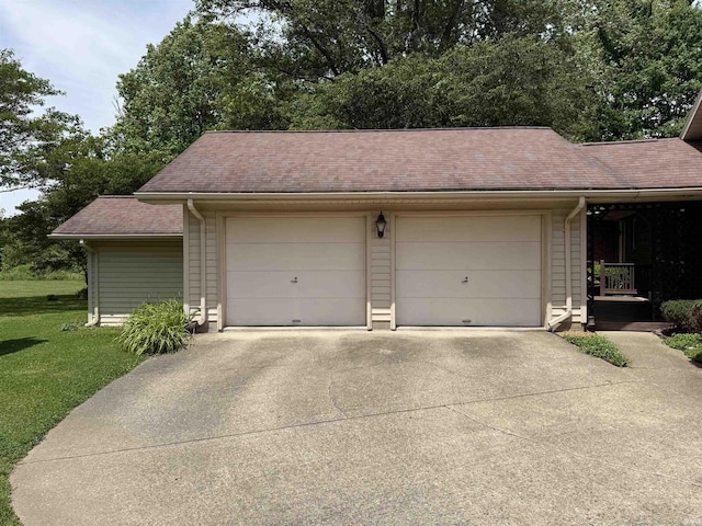 2807 Avondale Rd, Vincennes, IN 47591 - garage with driveway