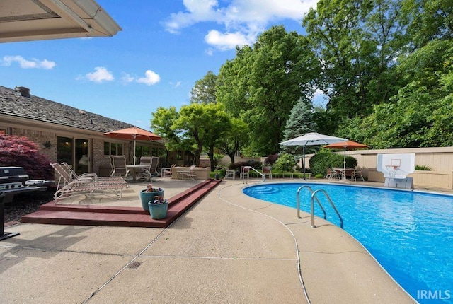 570 Golden Pl, Lafayette, IN 47905 - view of pool featuring a patio area and outdoor dining space