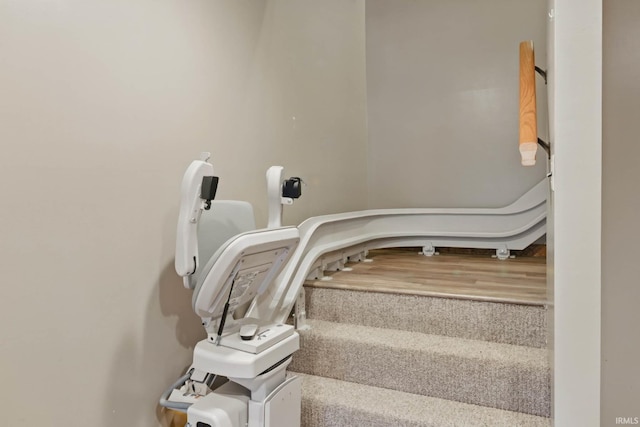 951 W Shepherds Ln, Santa Claus, IN 47579 - view of stairway