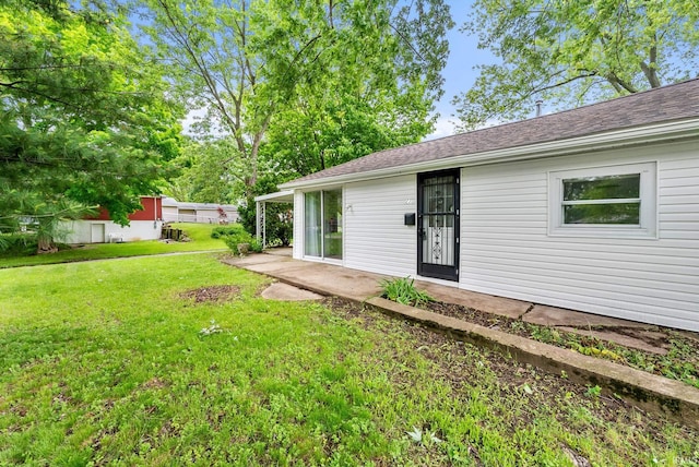 730 E Sherman St, Marion, IN 46952 - view of grassy yard