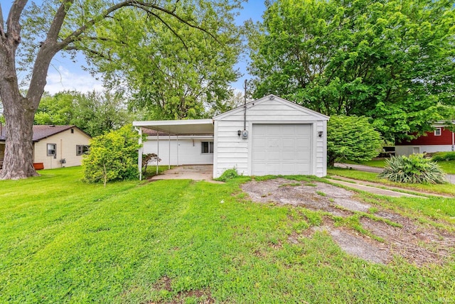 730 E Sherman St, Marion, IN 46952 - garage with a detached garage