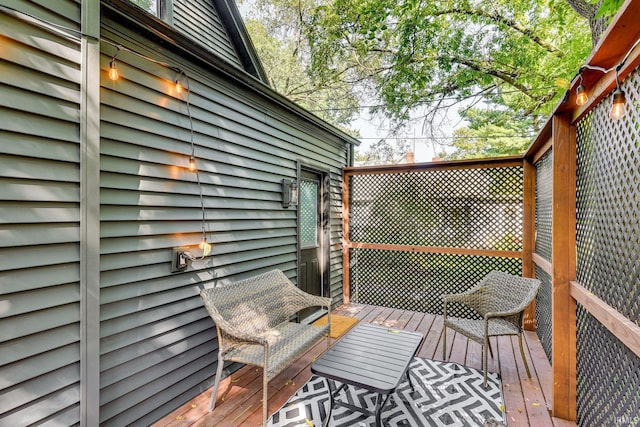 516 W Navarre St, South Bend, IN 46616 - view of wooden terrace