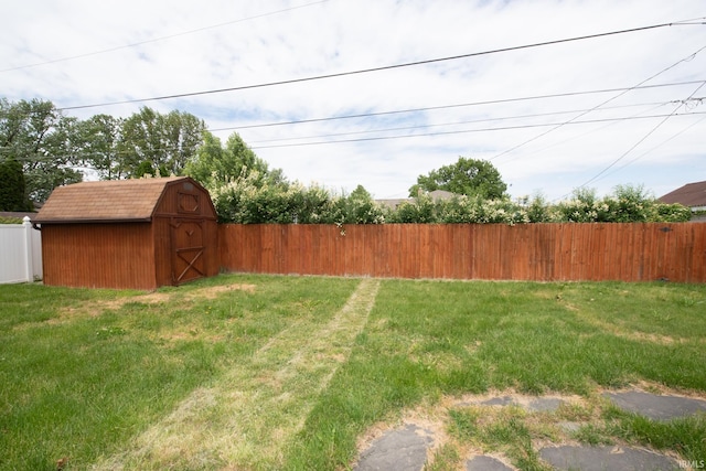 910 S Southland Dr, Lafayette, IN 47909 - view of yard featuring an outdoor structure