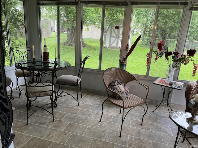 504 S Stratton Way, Decatur, IN 46733 - view of sunroom / solarium